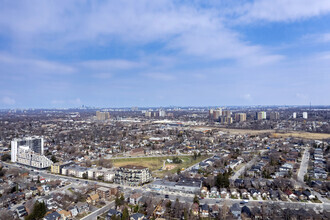 1212-1238 Kingston Rd, Toronto, ON - AÉRIEN  Vue de la carte - Image1