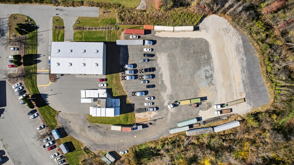 3246 N Ohenry Blvd, Greensboro, NC for sale - Building Photo - Image 3 of 7