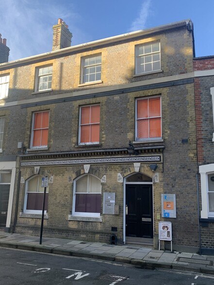 30 Quay St, Newport à louer - Photo du bâtiment - Image 1 de 1