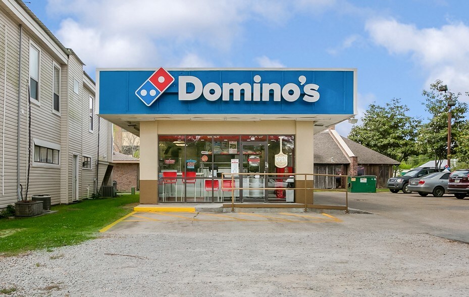 803 Collins Blvd, Covington, LA à vendre - Photo du bâtiment - Image 2 de 4