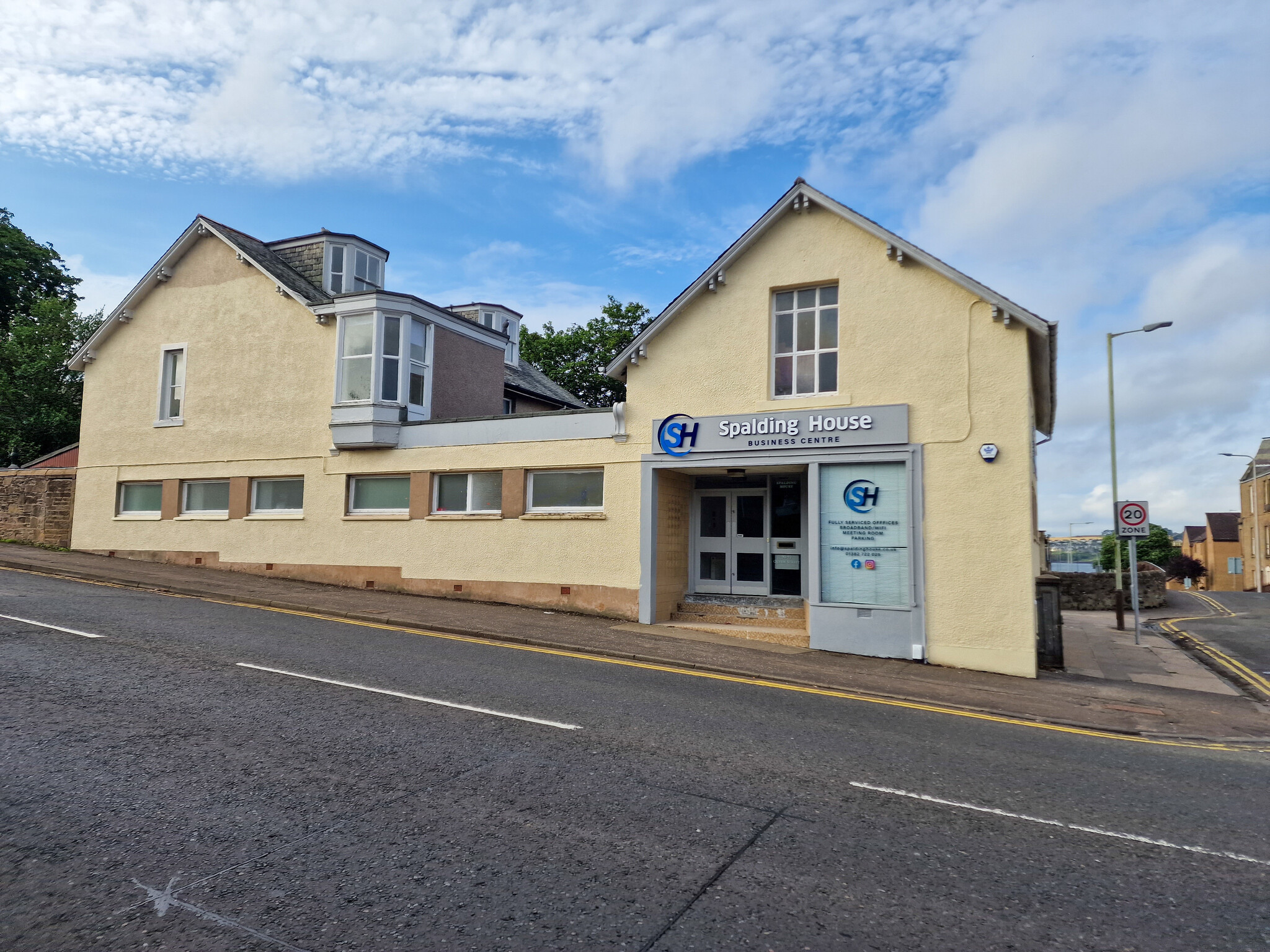 90-92 Queen St, Broughty Ferry for lease Building Photo- Image 1 of 4