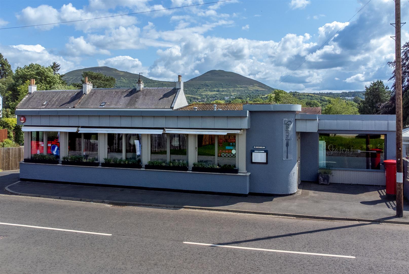 B6360, Melrose for lease Primary Photo- Image 1 of 15