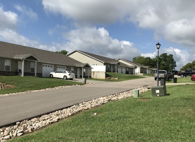 Plus de détails pour 100-227 Garson Ln, Farmington, MO - Multi-résidentiel à vendre