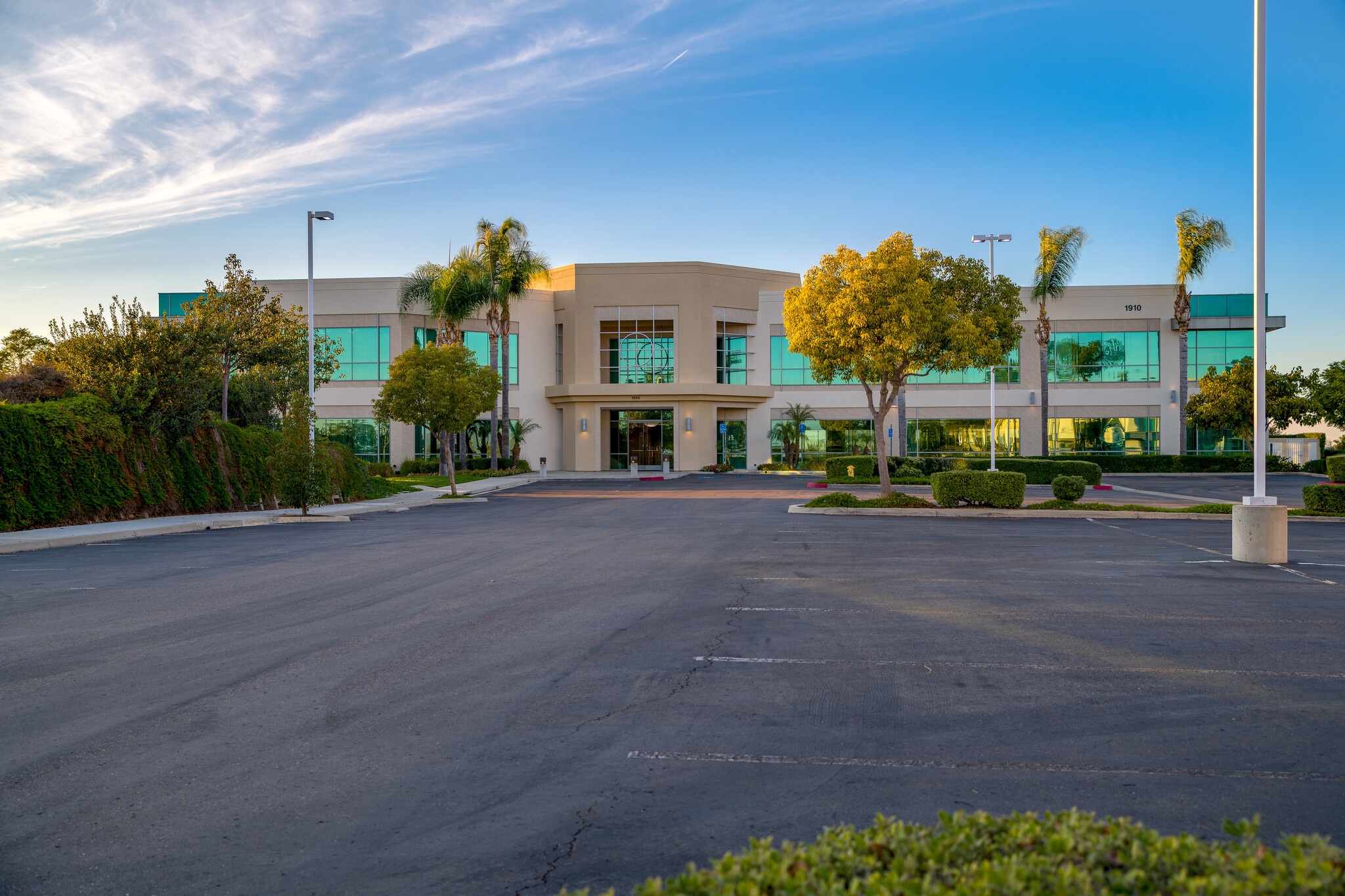 1910 Palomar Point Way, Carlsbad, CA for lease Primary Photo- Image 1 of 9