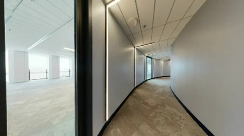Office in Lyon for lease - Building Photo - Image 3 of 16