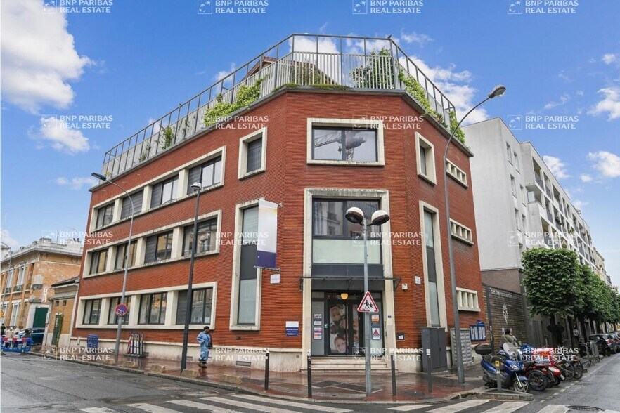Office in Saint-Ouen-sur-Seine for sale - Building Photo - Image 1 of 15
