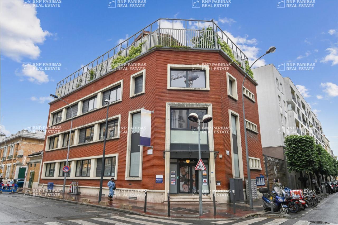 Bureau dans Saint-Ouen-sur-Seine à vendre Photo du bâtiment- Image 1 de 16