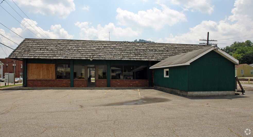 9703 Maccorkle Ave, Marmet, WV for lease - Building Photo - Image 2 of 2