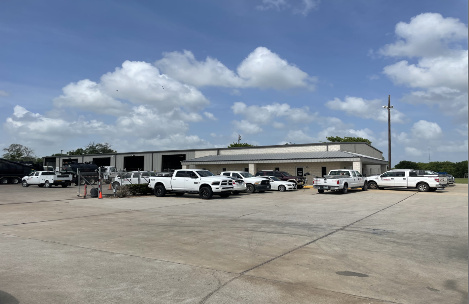 340 Commerce St, Clute, TX for sale Building Photo- Image 1 of 1