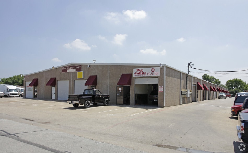 5930 Plum St, Watauga, TX for lease - Building Photo - Image 2 of 3