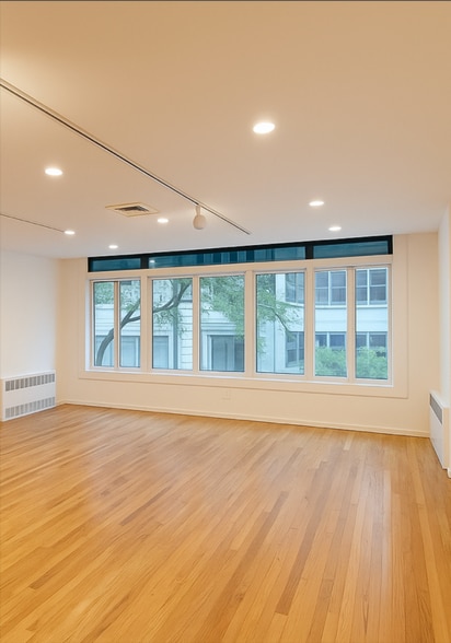 9 E 53rd St, New York, NY for lease - Building Photo - Image 3 of 7