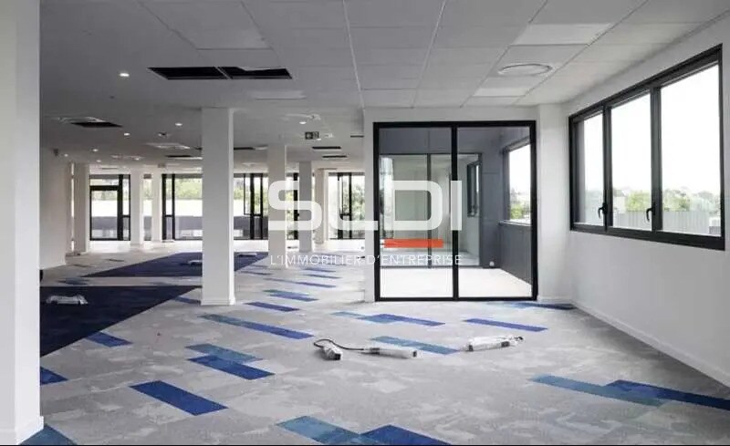 Office in Limonest for sale - Building Photo - Image 3 of 6