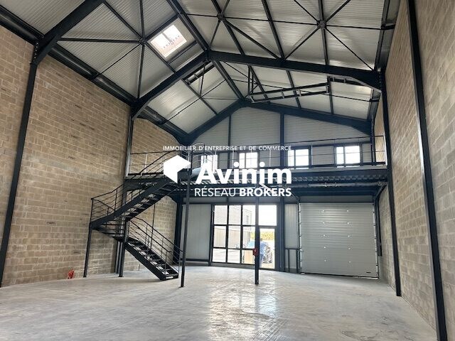 Industrial in Groslay for lease Building Photo- Image 1 of 4