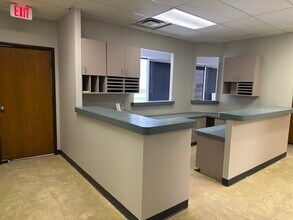 336 Washington Pointe Dr, Indianapolis, IN for lease Interior Photo- Image 1 of 18