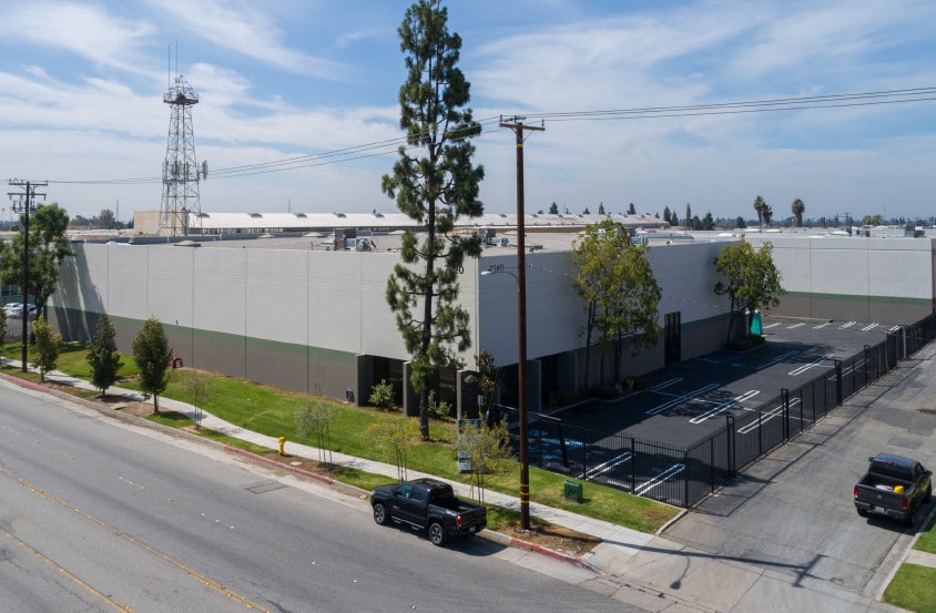 7320 E Slauson Ave, Commerce, CA for lease - Building Photo - Image 1 of 2