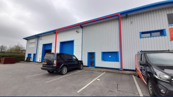 Sidings Ct, Hull à louer - Photo du bâtiment - Image 2 de 2