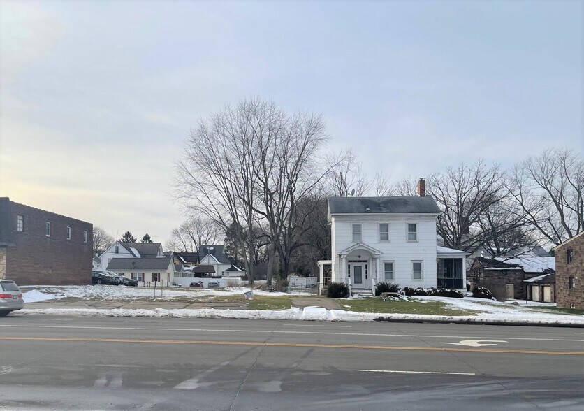 13075 Cleveland, Uniontown, OH à vendre - Photo du bâtiment - Image 3 de 4