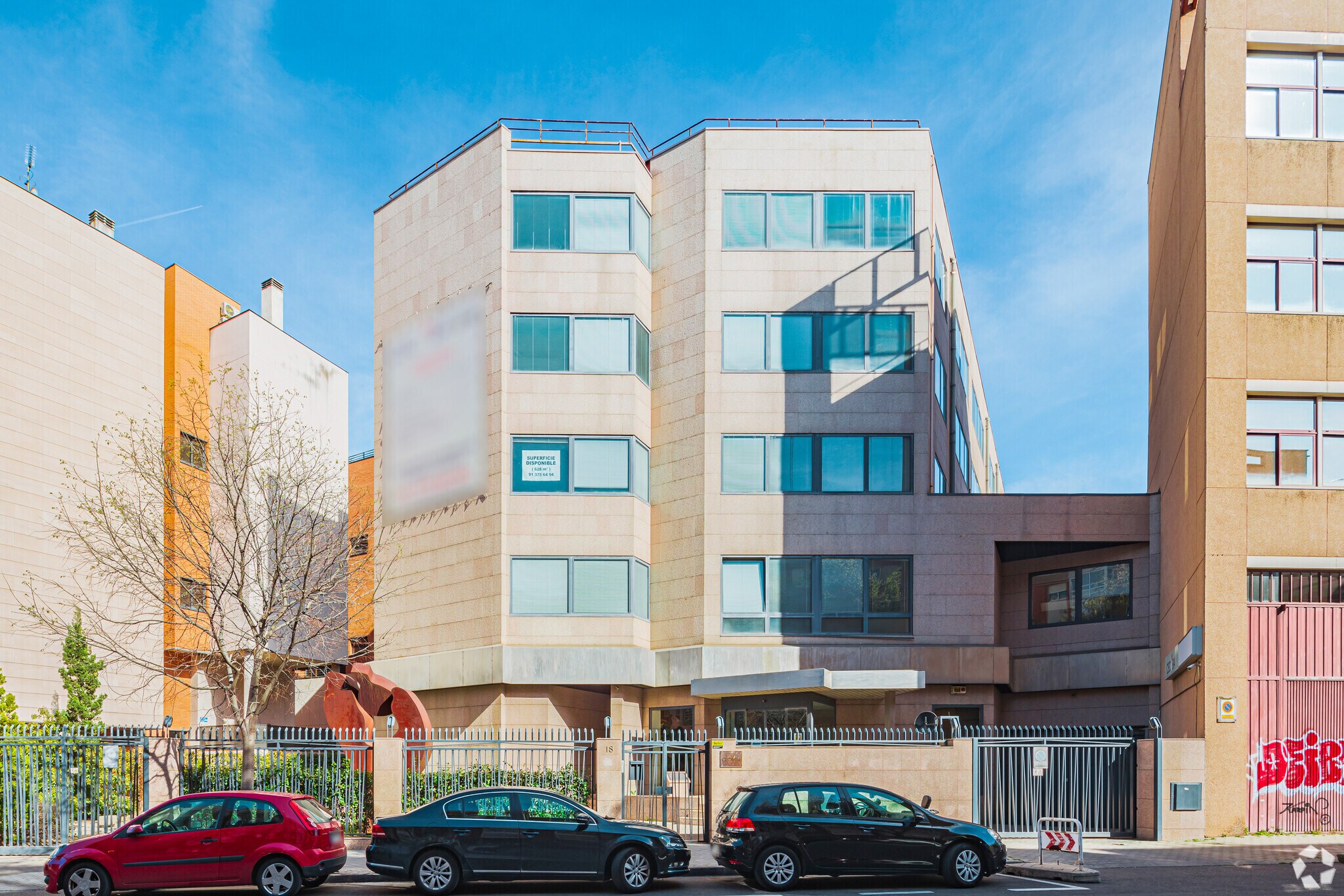 Calle Cronos, 18, Madrid, Madrid for sale Primary Photo- Image 1 of 4