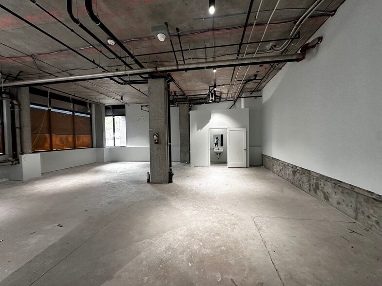 206 5th Ave S, Seattle, WA for lease - Building Photo - Image 3 of 4