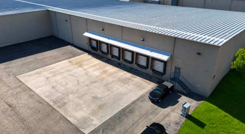 2915 Needmore Rd, Dayton, OH for lease - Building Photo - Image 2 of 9