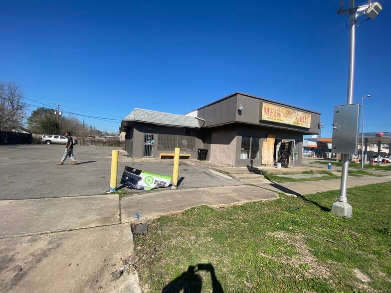 5842 Martin Luther King Jr Blvd, Houston, TX à vendre - Photo du bâtiment - Image 2 de 6