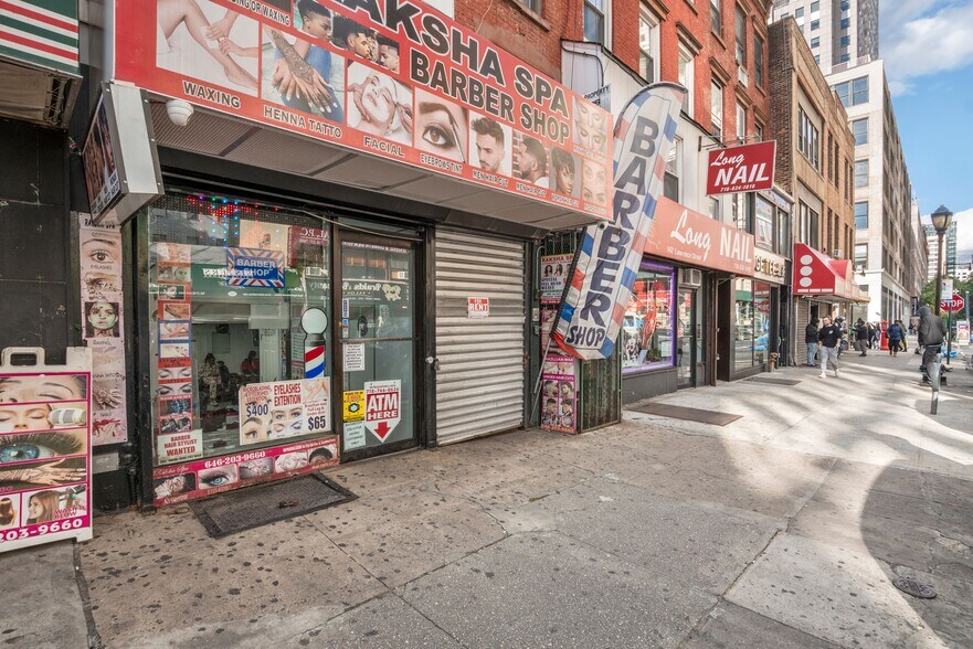 144 Lawrence St, Brooklyn, NY à louer - Photo du bâtiment - Image 1 de 4
