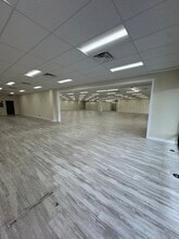 8030-8384 N Pines Blvd, Pembroke Pines, FL à louer Photo intérieure- Image 1 de 10