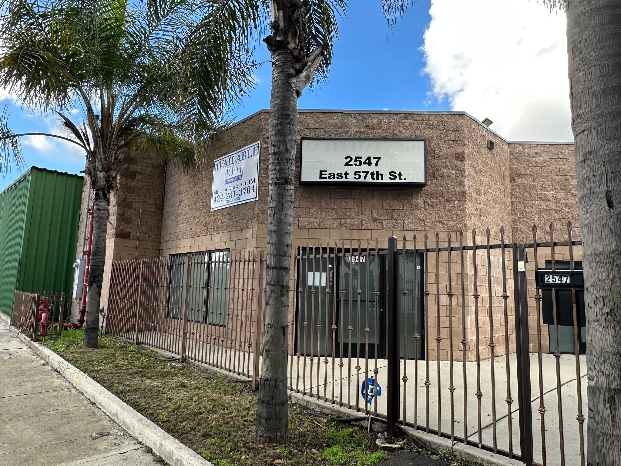 2547 E 57th St, Huntington Park, CA for sale Primary Photo- Image 1 of 9