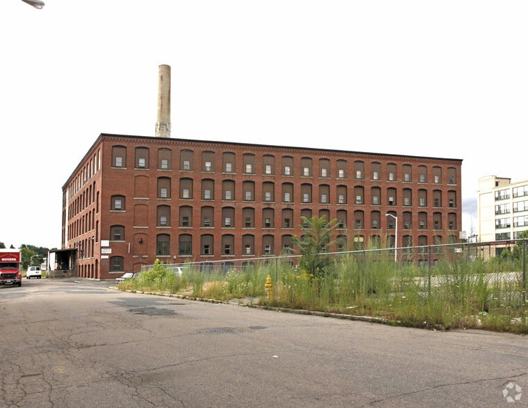 100 Grand St, Worcester, MA for lease - Primary Photo - Image 1 of 7