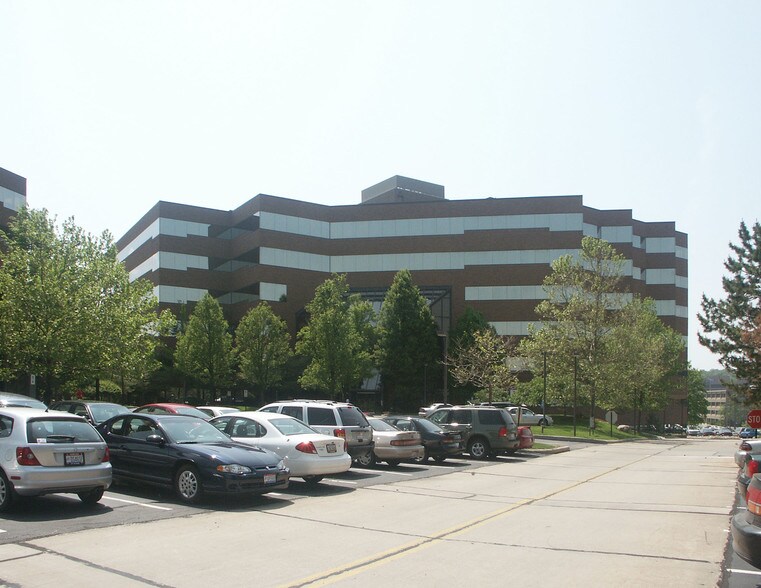 4700 Rockside Rd, Independence, OH à louer - Photo du bâtiment - Image 2 de 14