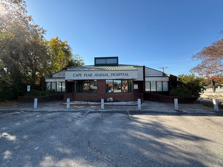 3309 Bragg Blvd, Fayetteville, NC for lease - Building Photo - Image 2 of 32