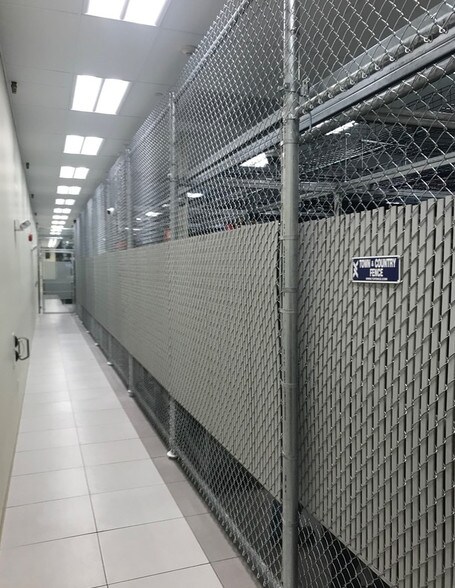 8701-8799 Brooklyn Blvd, Brooklyn Park, MN à louer - Autre - Image 2 de 6