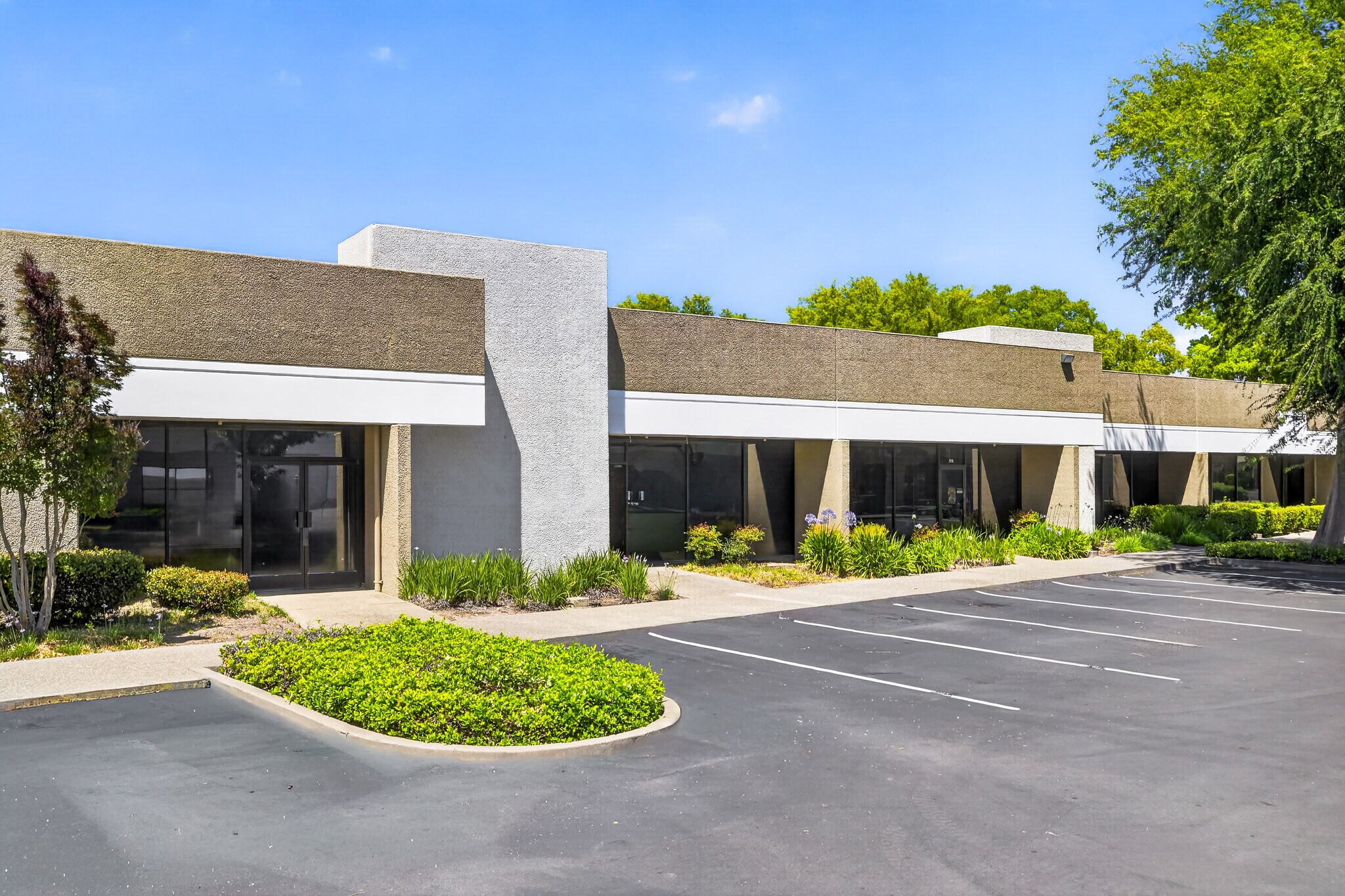 4700 Northgate Blvd, Sacramento, CA for lease Building Photo- Image 1 of 8