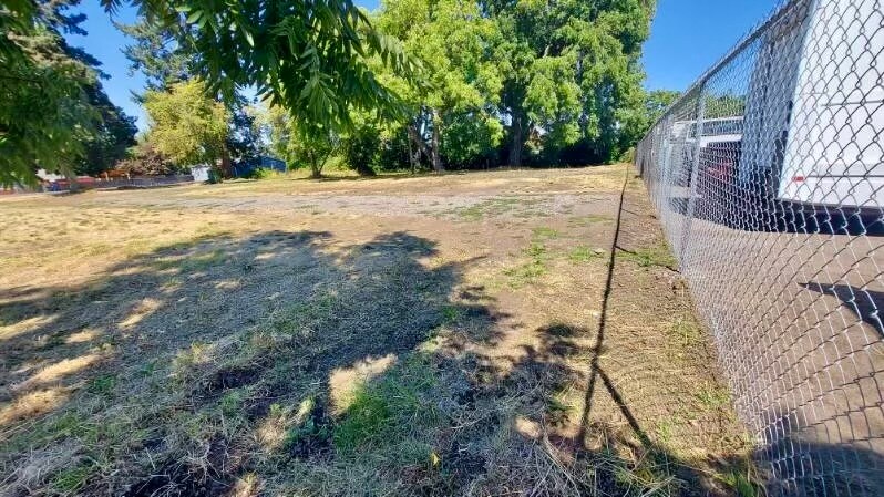 1260 Main St, Springfield, OR à vendre - Photo du bâtiment - Image 2 de 3