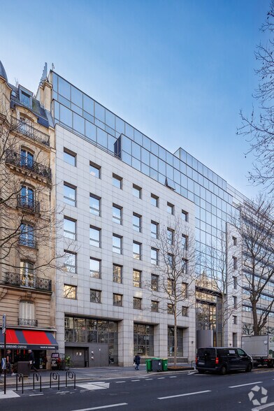 8-10 Avenue Ledru-Rollin, Paris à louer - Photo du bâtiment - Image 2 de 6