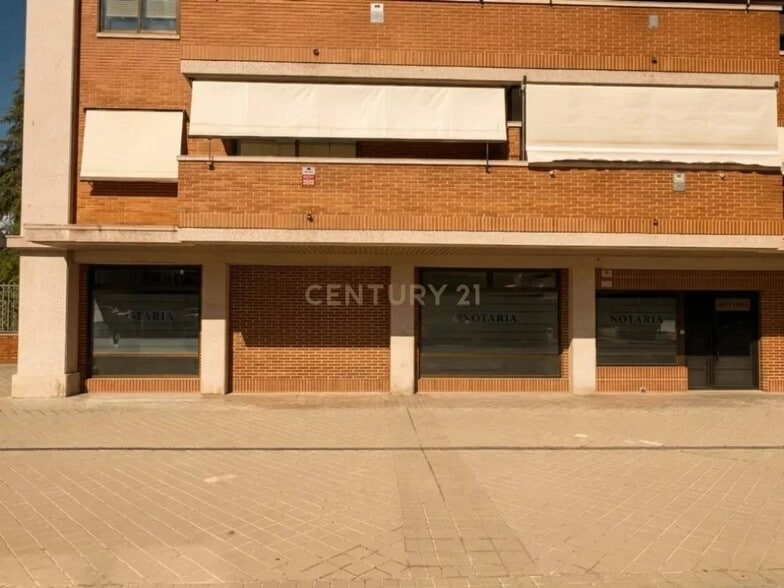 Office/Retail in Pozuelo de Alarcón, Madrid for lease - Building Photo - Image 1 of 5