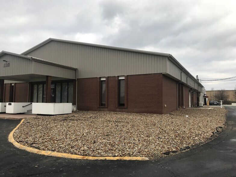 885 W Liberty St, Medina, OH à louer - Photo du bâtiment - Image 3 de 3