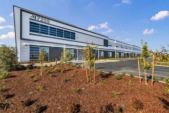 Skyking & Metro Air Pky, Sacramento, CA for lease Interior Photo- Image 1 of 8