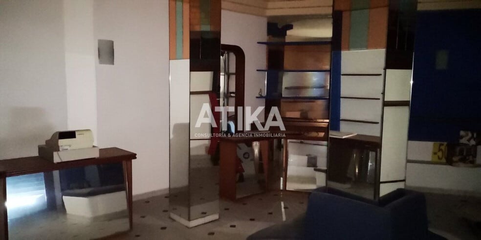 Retail in València for lease - Building Photo - Image 3 of 5