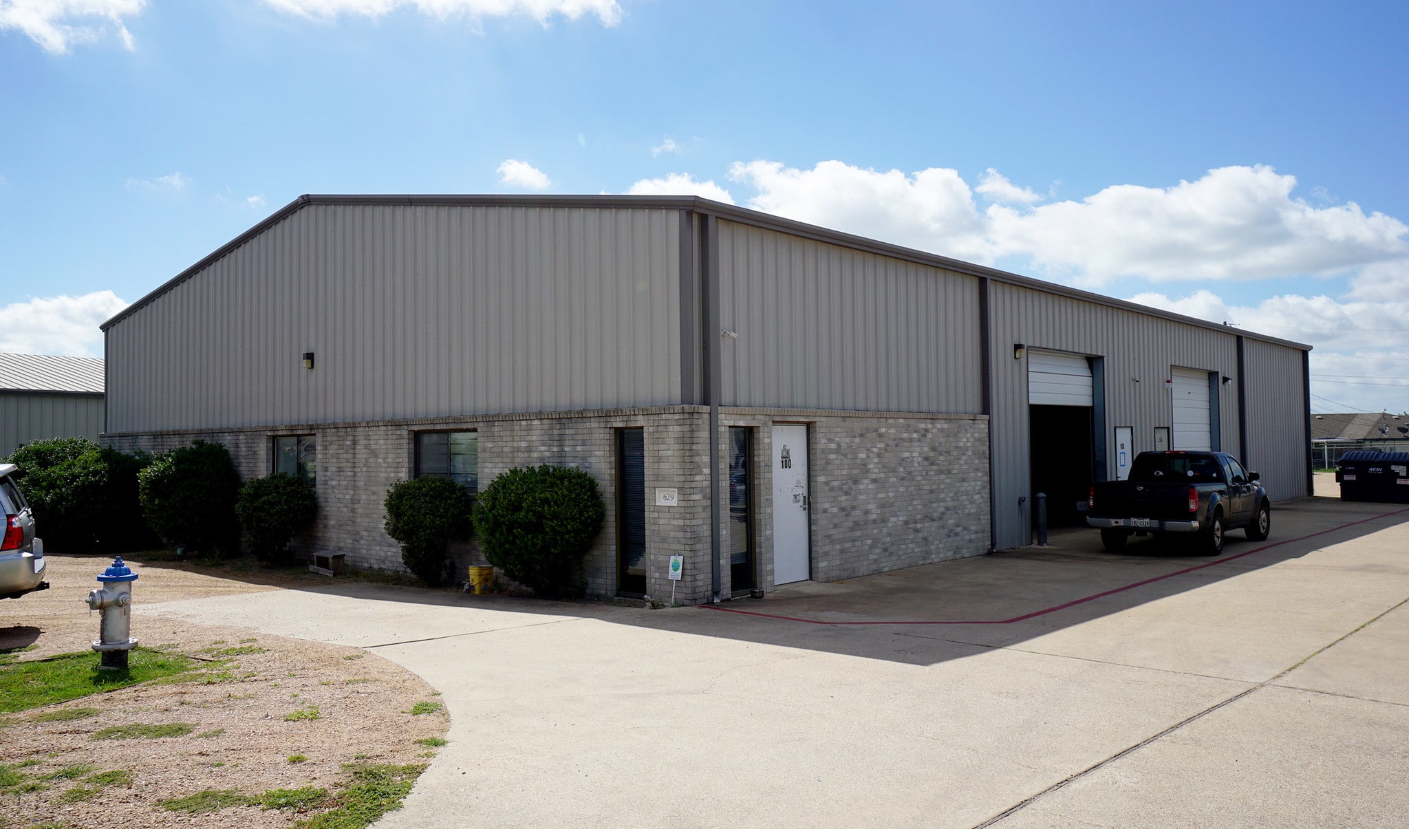 629 W Front St, Hutto, TX for lease Primary Photo- Image 1 of 5