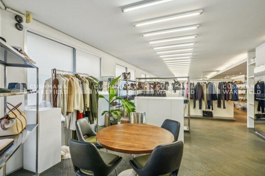Bureau dans Paris à vendre - Photo du bâtiment - Image 3 de 17