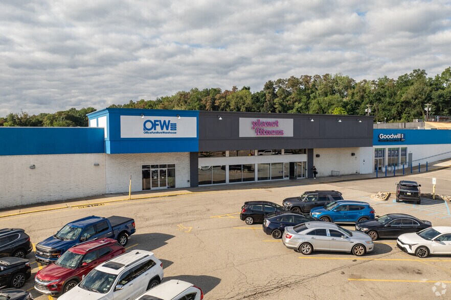 230 Rodi Rd, Pittsburgh, PA à louer - Aérien - Image 2 de 4