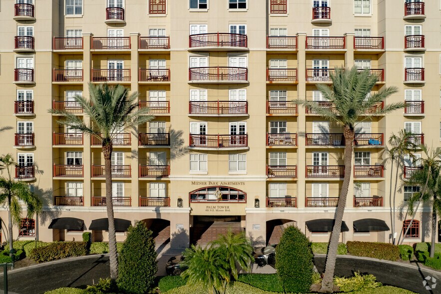 401 NE Mizner Blvd, Boca Raton, FL à vendre - Photo du bâtiment - Image 2 de 22