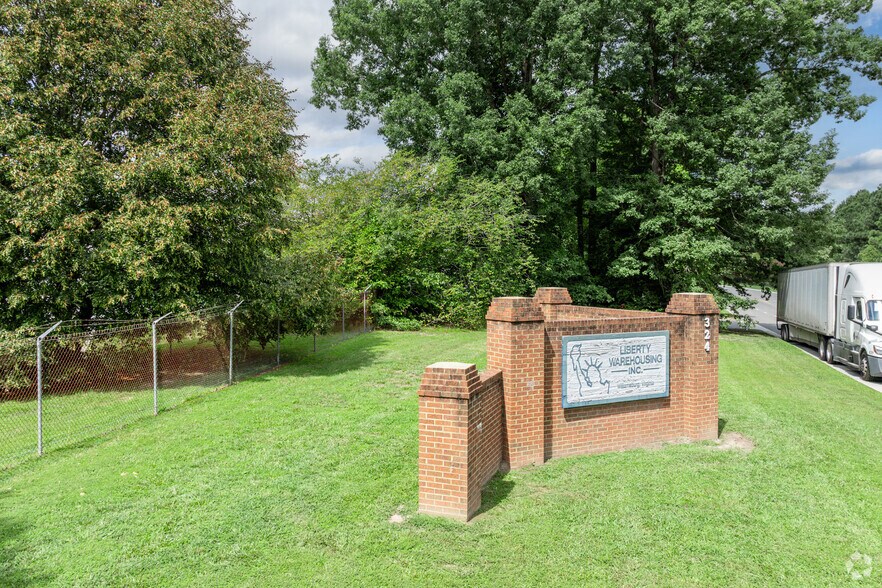 324 Alexander Lee Pky, Williamsburg, VA for sale - Building Photo - Image 3 of 4