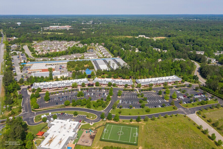 Woodlake Commons loop, Midlothian, VA à vendre - Photo du bâtiment - Image 2 de 6