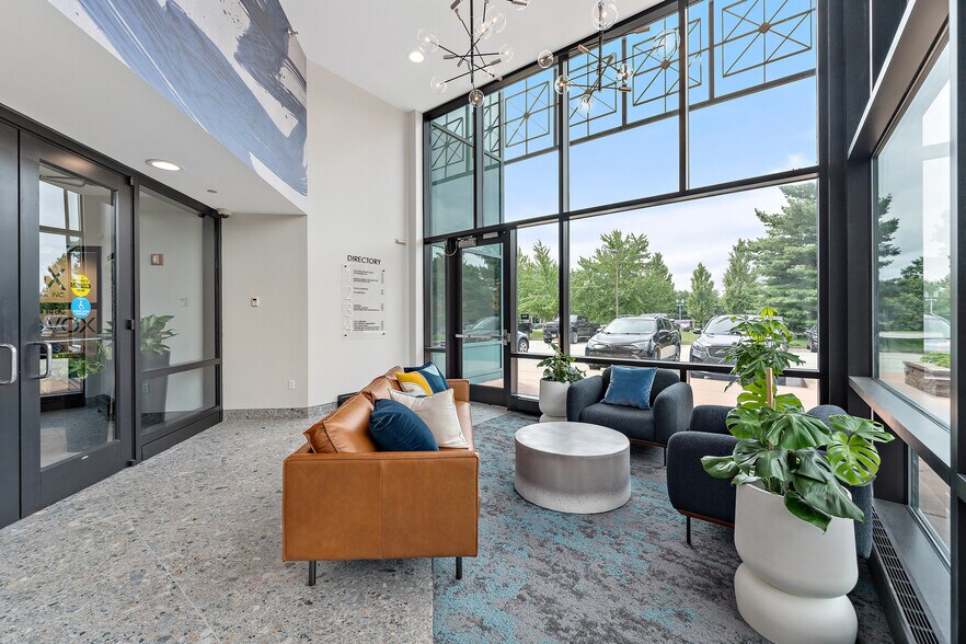 380 Southpointe Blvd, Canonsburg, PA à louer - Hall d’entrée - Image 3 de 27