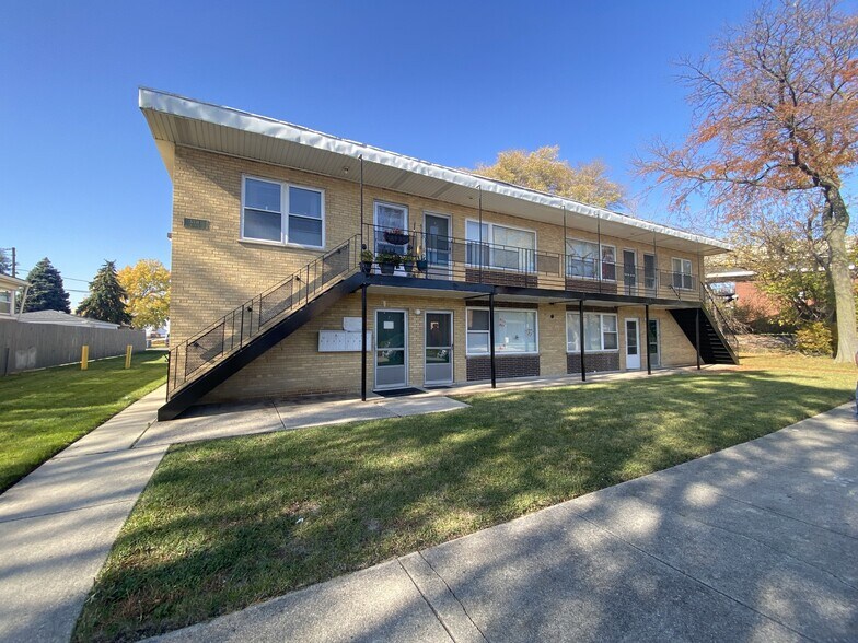5338 S Kenneth Ave, Chicago, IL à vendre - Photo du bâtiment - Image 3 de 10