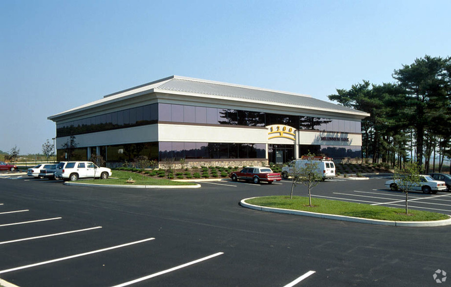 1200 Broadcasting Rd, Wyomissing, PA for lease - Primary Photo - Image 1 of 6