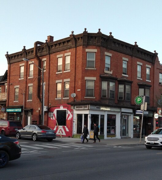 363-367 Clinton St, Toronto, ON à vendre - Photo du bâtiment - Image 2 de 5