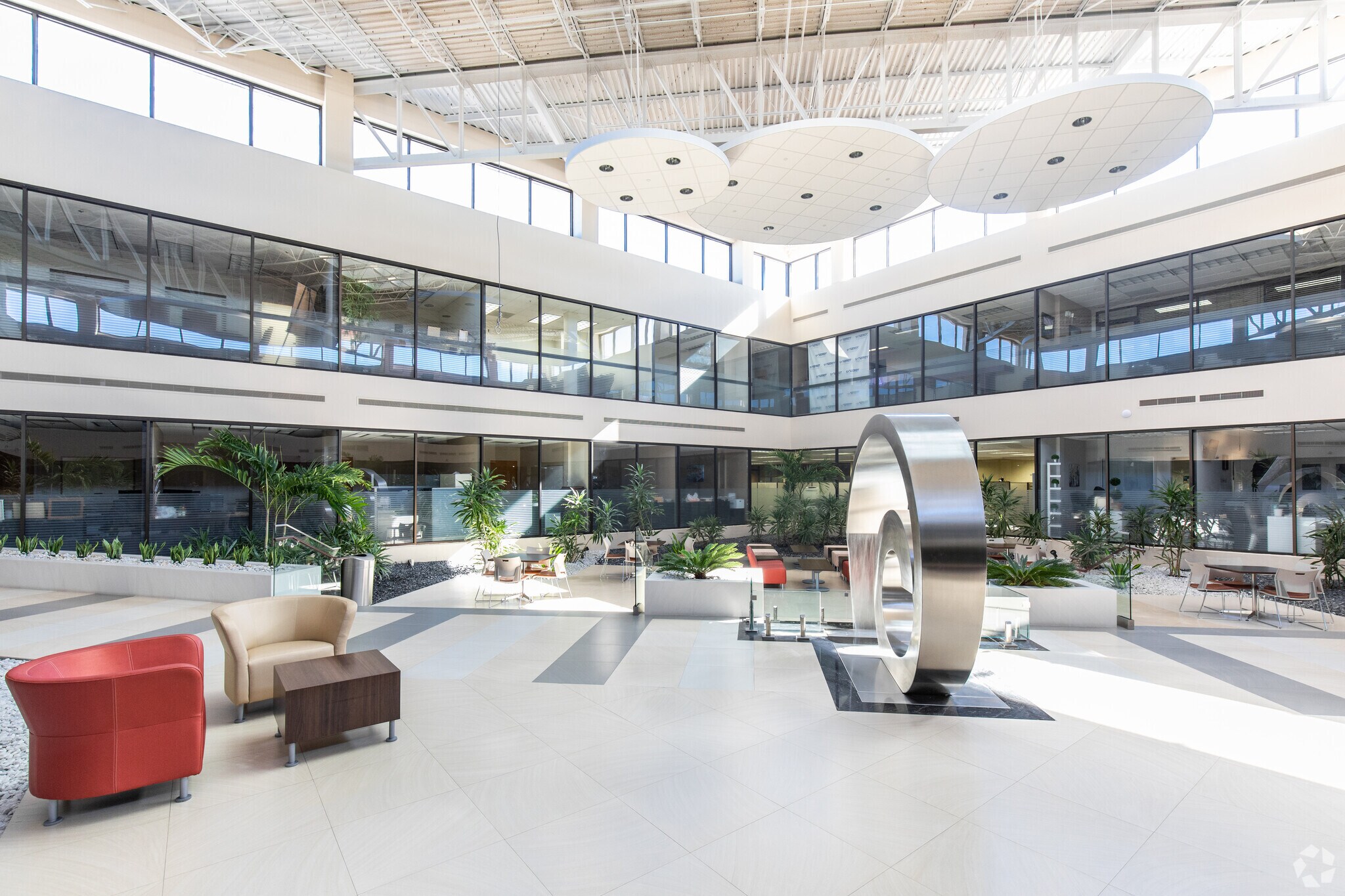 7771 W Oakland Park Blvd, Fort Lauderdale, FL à louer Photo intérieure- Image 1 de 17